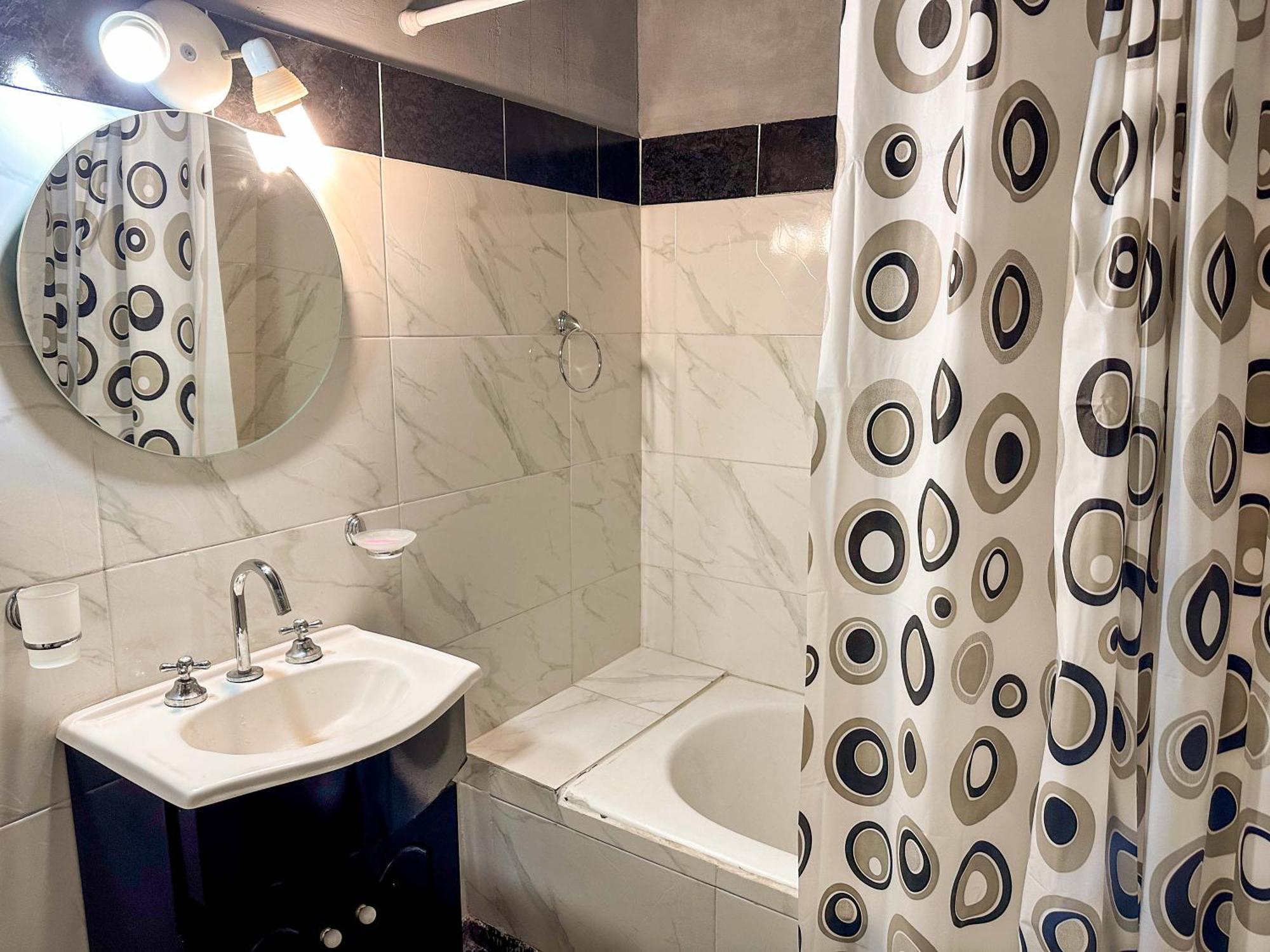 Casa Centrica Para 7 Personas Estacionamiento Gratuito Habitación en casa particular *